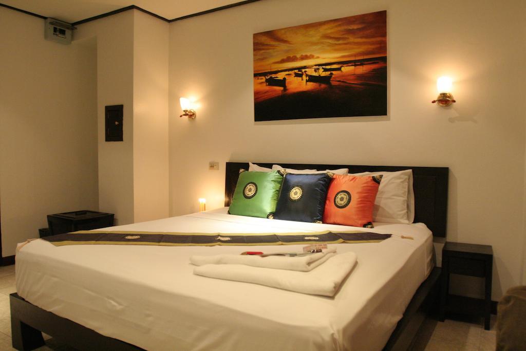 Angus O'Tool'S Guesthouse Karon Luaran gambar